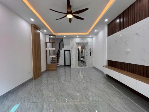 Biệt thự Kiều Đàm Quận 7 giá chỉ 17 tỷ, full nội thất, khu vực hiếm bán